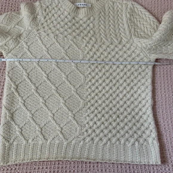 FRAME Cable Knit Puff Sleeve Sweater – Ivory / Cream (Small) - Picture 6 of 10
